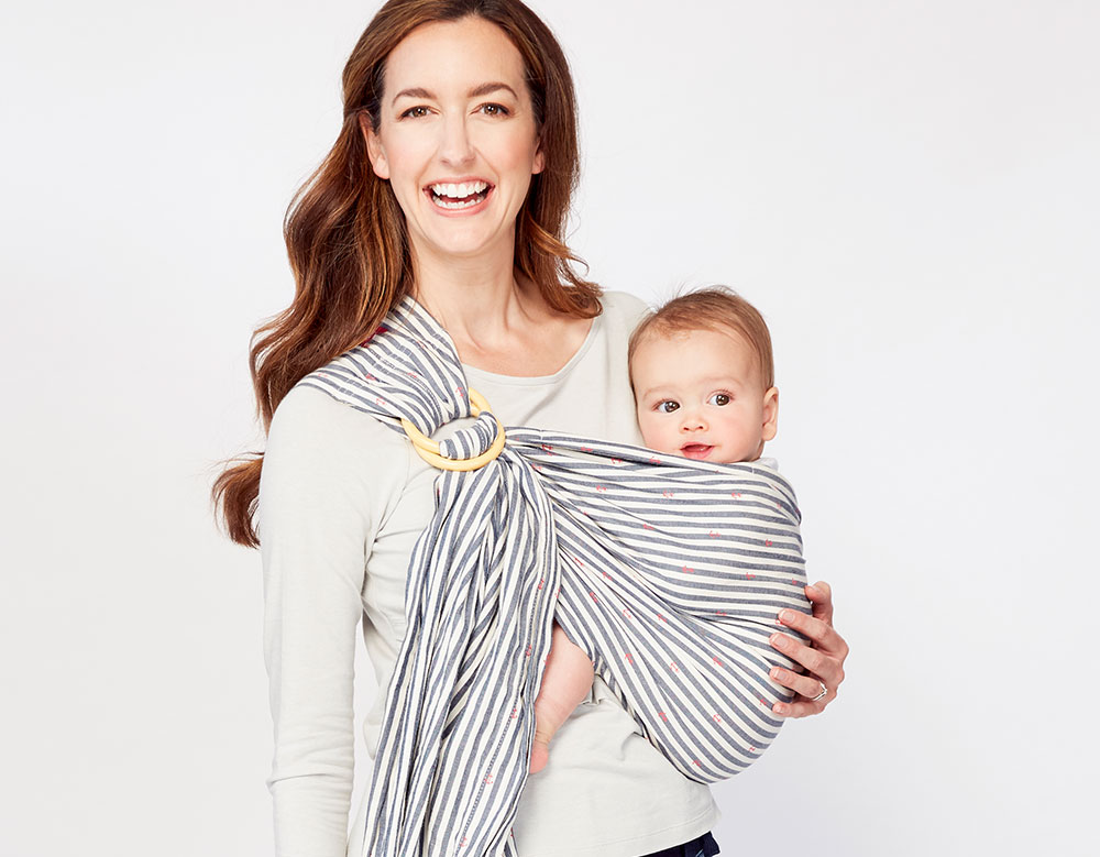 新生兒背巾優勢一：減少哭鬧