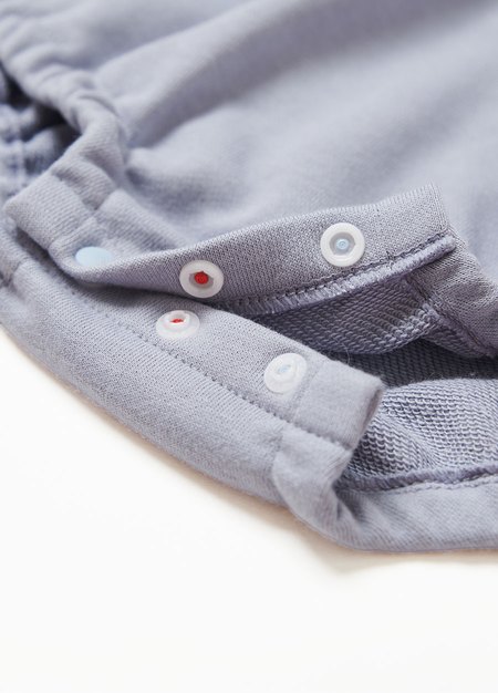 BABY 迪士尼棉質寬鬆包屁衣-麥坤-灰藍3