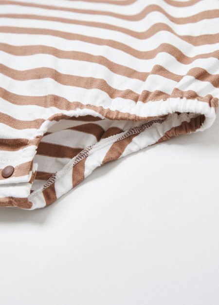 BABY翻領橫紋寬鬆包屁衣-咖啡4