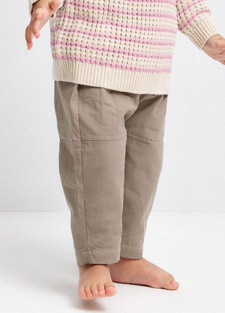 BABY剪接錐形褲-卡其2