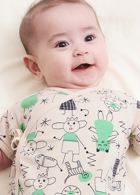 新生兒Q彈棉質包屁衣-童趣線條-綠色1