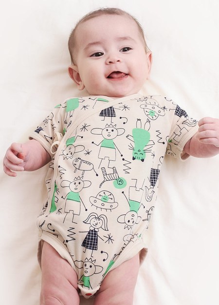 新生兒Q彈棉質包屁衣-童趣線條-綠色2