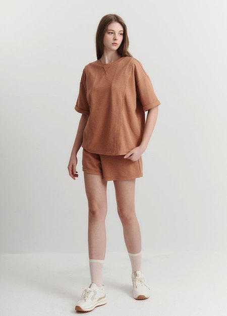 華夫格休閒寬版孕哺上衣-駝色1