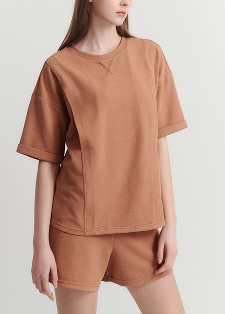 華夫格休閒寬版孕哺上衣-駝色3