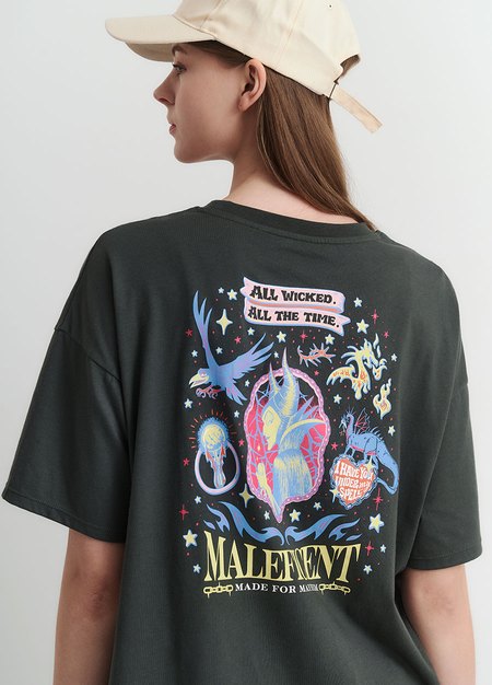 迪士尼黑魔女寬鬆孕哺上衣-深綠1