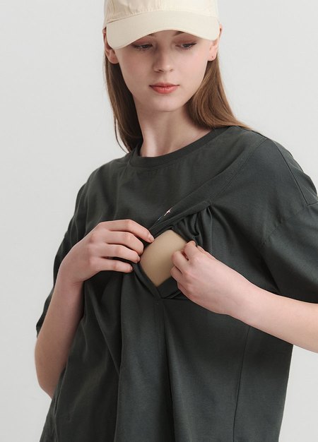 迪士尼黑魔女寬鬆孕哺上衣-深綠2