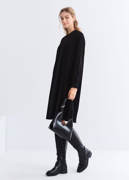 柔軟針織孕哺連身裙-黑色3