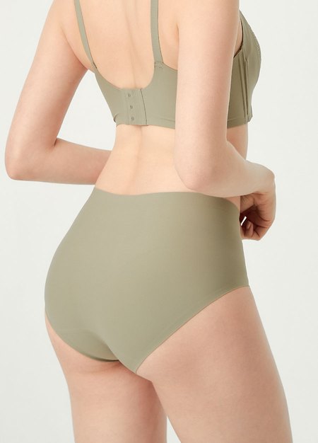 零著感無痕內褲-橄綠4
